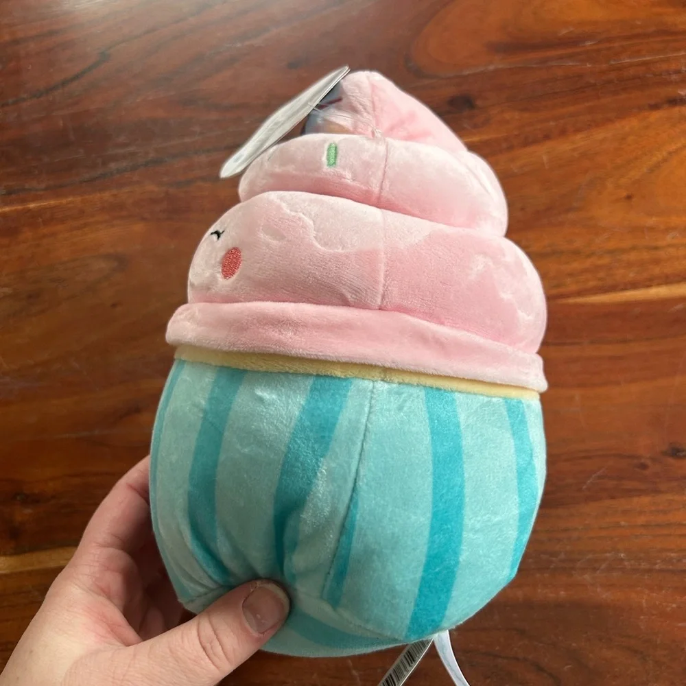 NWT Squishmallows Diedre the Cupcake - Picture 8 of 8
